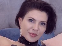 Occhi di velluto, labbra birichine