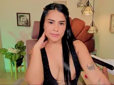 Cam sex show con la nostra cam lady erotica EvaHoff, ascendenza America Latina
