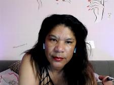 Spettacoli di sesso in webcam con questa camgirl erotica Christiana, origine America Latina