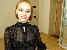 Proiezioni di sesso in webcam con la nostra webcam lady di successo Baiser, origine Europa