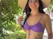 Godersi il sole all'aperto