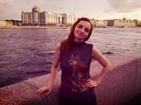 Segui la tua padrona e arrenditi al suo fascino