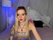 Cam spettacoli di sesso con la nostra emozionante webcam girl AlinaLovely, origine Europa