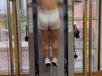 Giorno della schiena in palestra